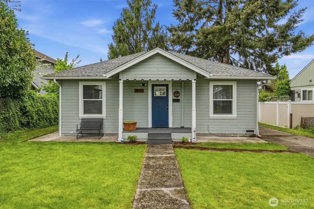 2828 Fir Street Longview WA 98632