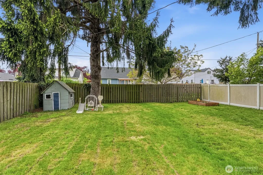 2828 Fir Street Longview WA 98632