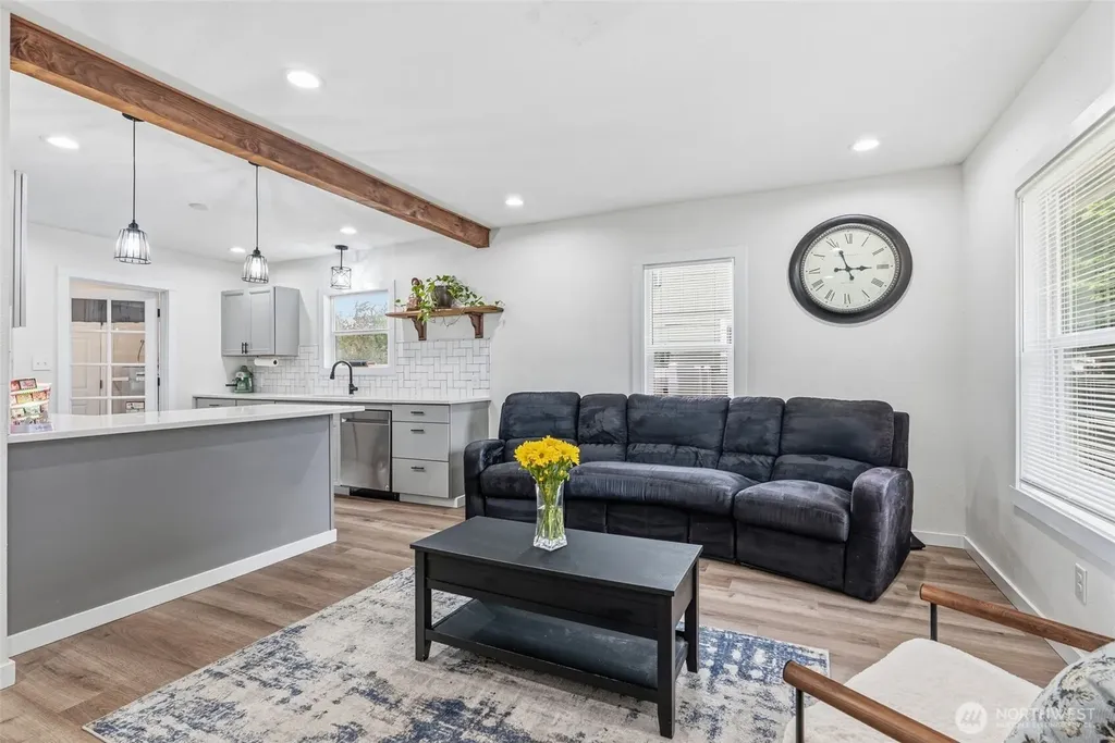 2828 Fir Street Longview WA 98632