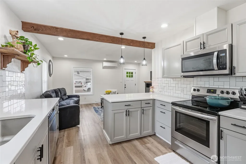 2828 Fir Street Longview WA 98632