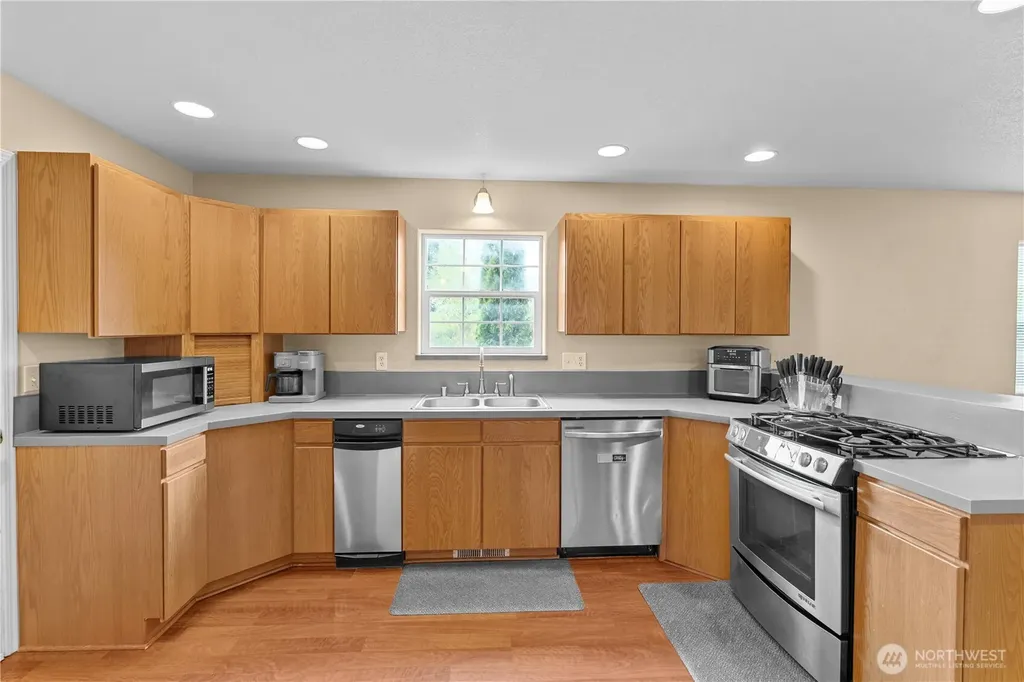 2732 28th Avenue SW Olympia WA 98512