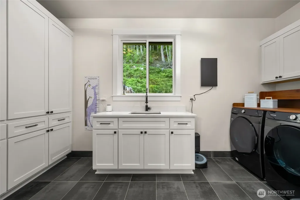 17345 Olympic Place Mount Vernon WA 98274