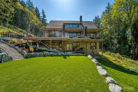 17345 Olympic Place Mount Vernon WA 98274