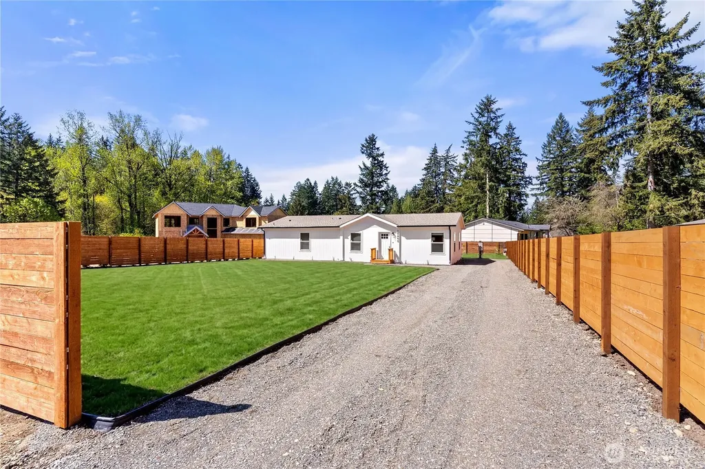 18495 SE Covington Sawyer Road Kent WA 98042