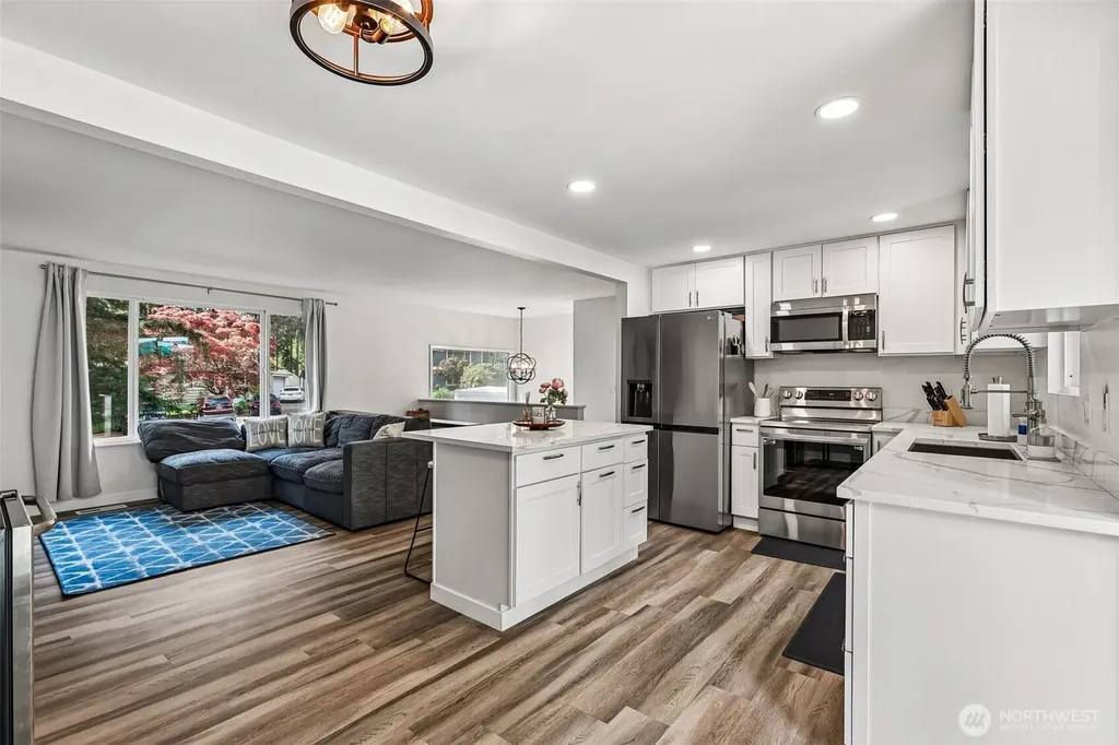 20917 22nd Avenue W Lynnwood WA 98036