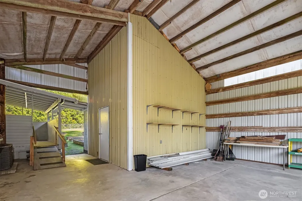 6037 NE Blakely Avenue Bainbridge Island WA 98110