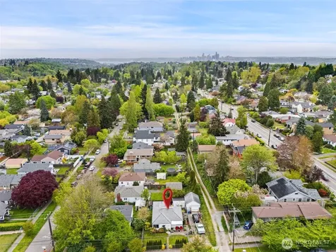 1616 SW Thistle Street Seattle WA 98106