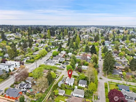 1616 SW Thistle Street Seattle WA 98106