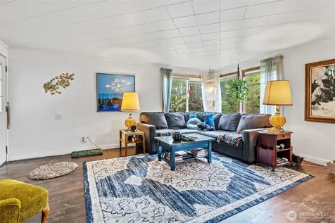 1616 SW Thistle Street Seattle WA 98106
