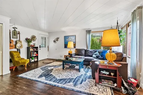 1616 SW Thistle Street Seattle WA 98106