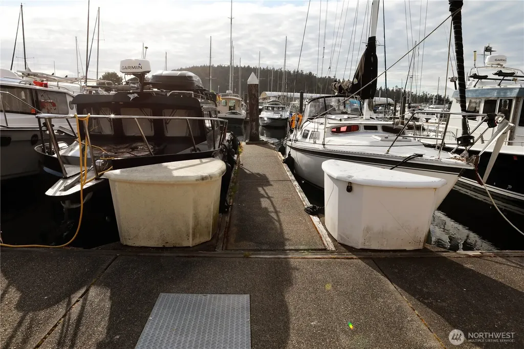 2400 Skyline Way Anacortes WA 98221