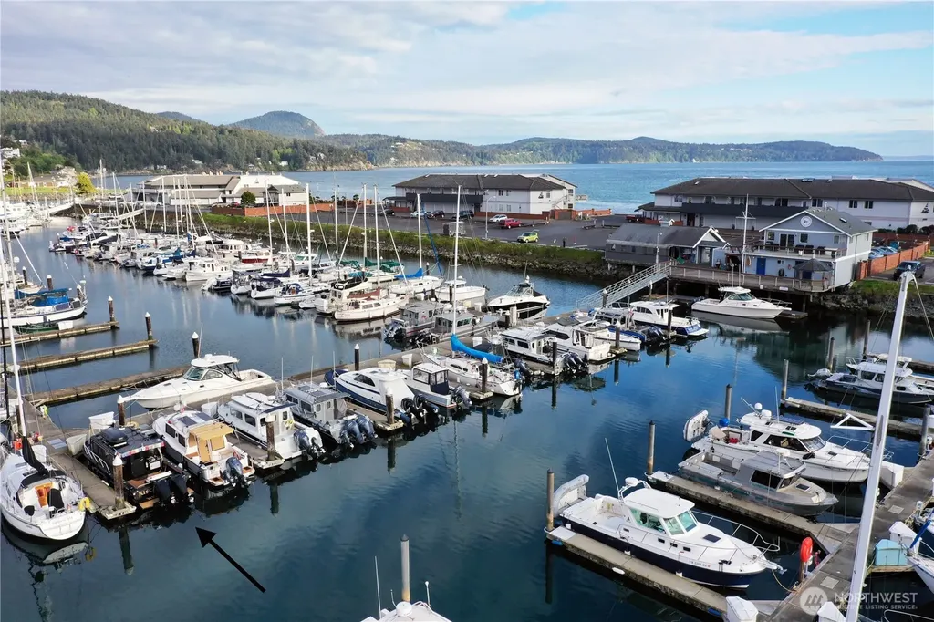 2400 Skyline Way Anacortes WA 98221