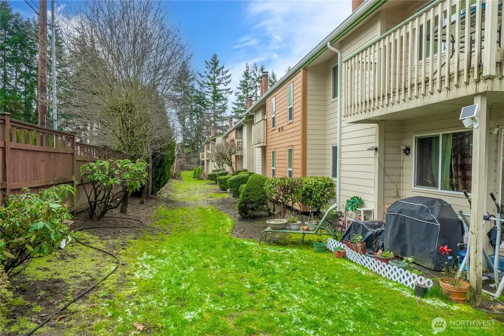 23613 112th Avenue SE Kent WA 98031