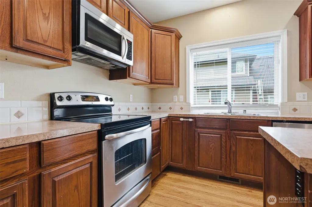 29115 69th Avenue S Roy WA 98580