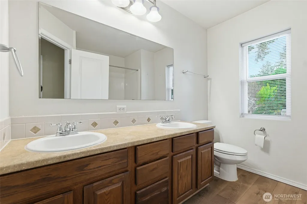 29115 69th Avenue S Roy WA 98580