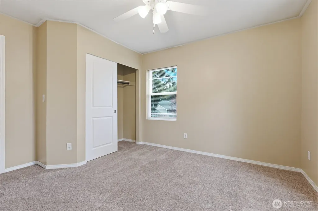 29115 69th Avenue S Roy WA 98580
