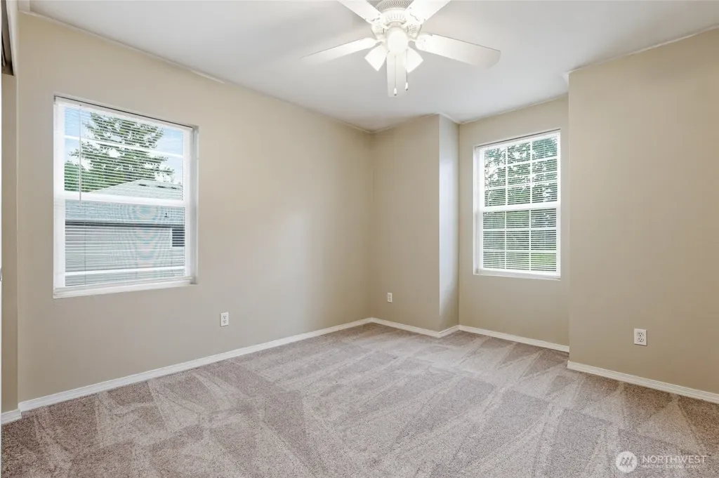 29115 69th Avenue S Roy WA 98580