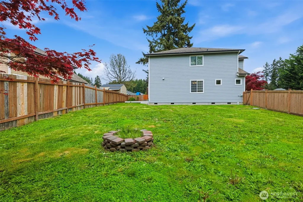 29115 69th Avenue S Roy WA 98580