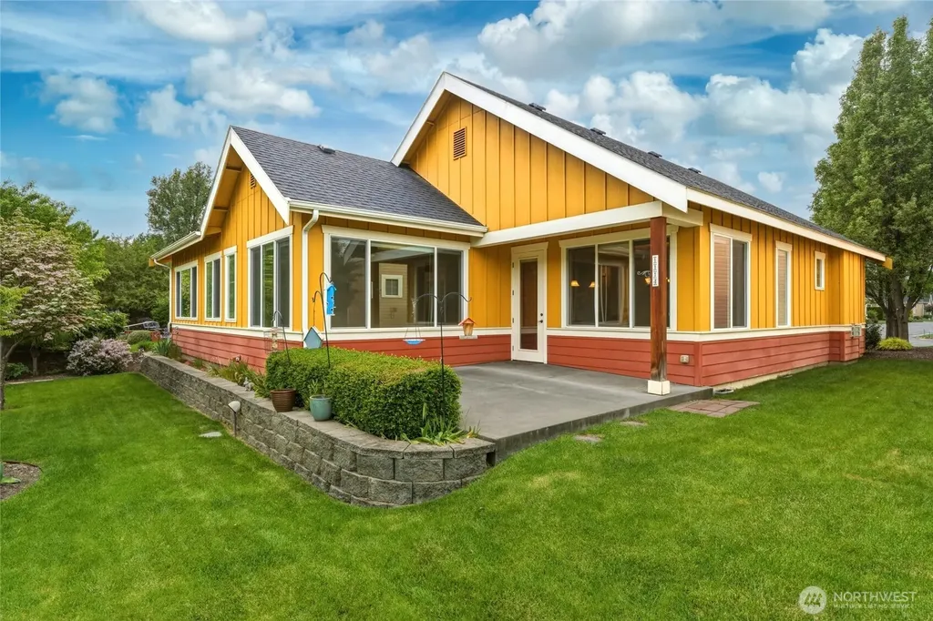 1114 SE Creekside Drive College Place WA 99324