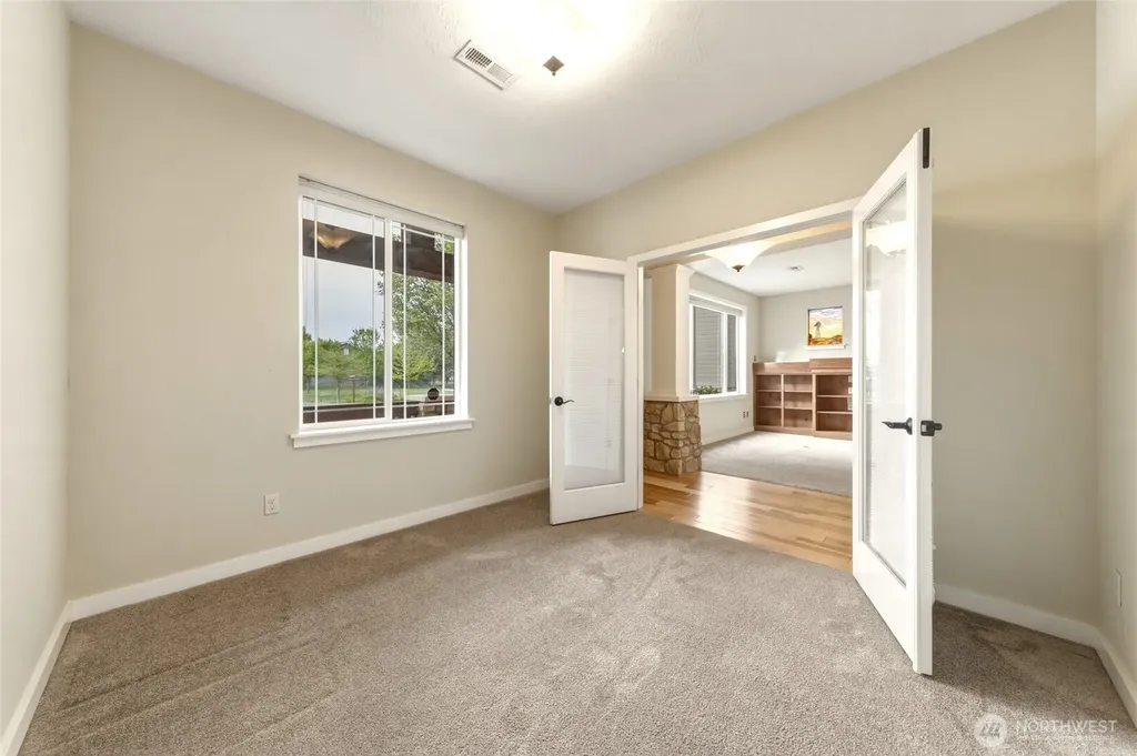 1114 SE Creekside Drive College Place WA 99324