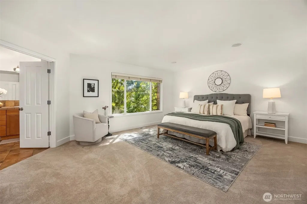 1032 272nd Place SE Sammamish WA 98075