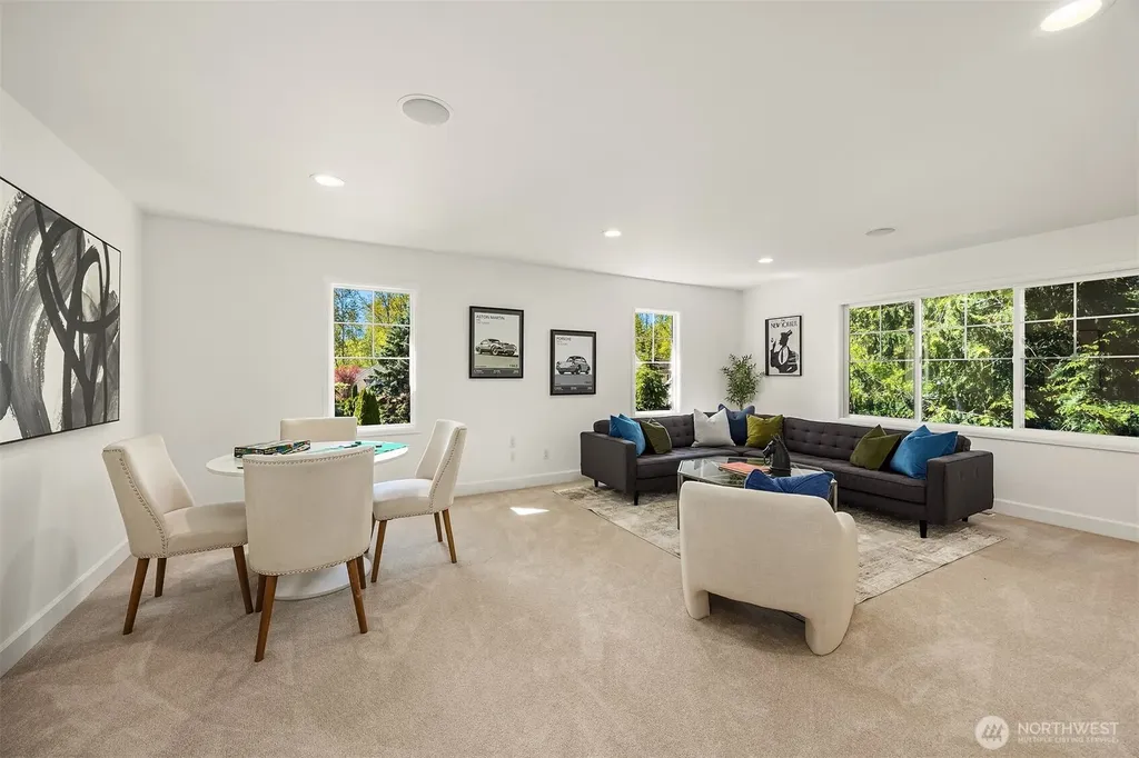 1032 272nd Place SE Sammamish WA 98075