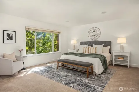1032 272nd Place SE Sammamish WA 98075