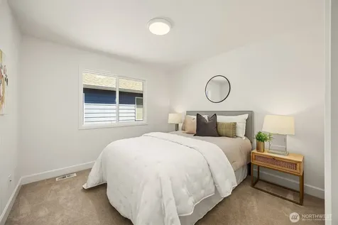 1032 272nd Place SE Sammamish WA 98075