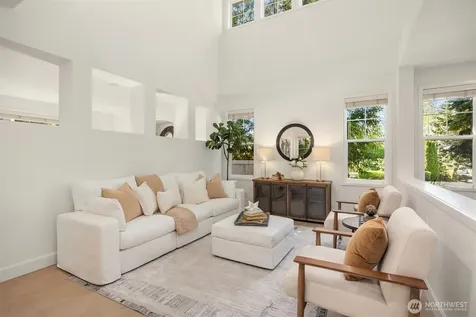 1032 272nd Place SE Sammamish WA 98075