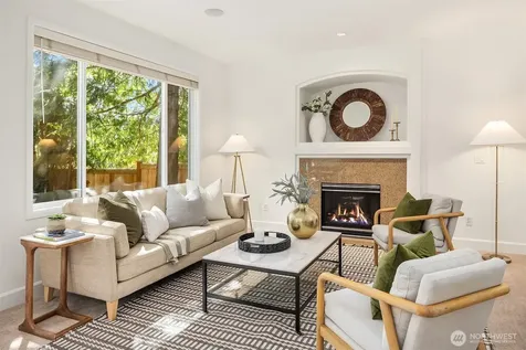 1032 272nd Place SE Sammamish WA 98075