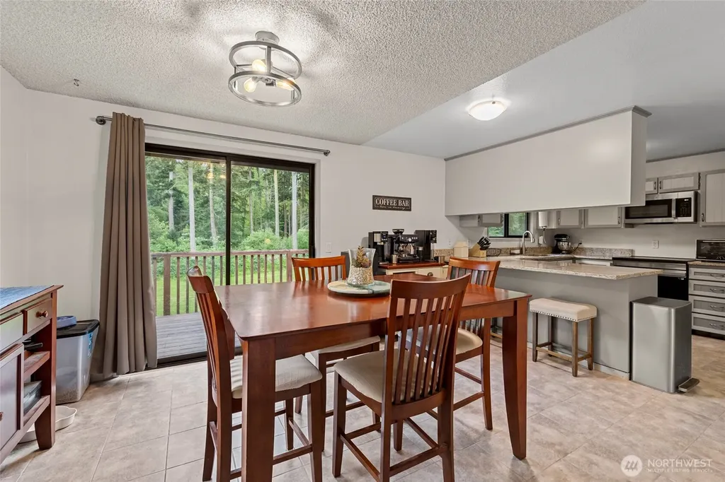 740 Nature Lane Coupeville WA 98239