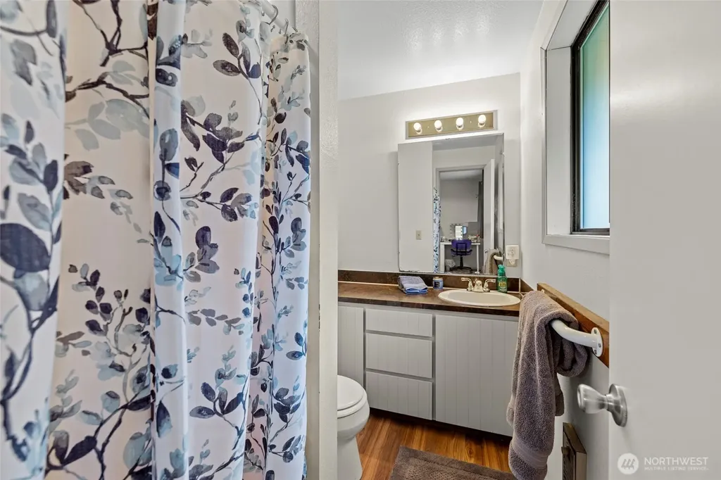 740 Nature Lane Coupeville WA 98239
