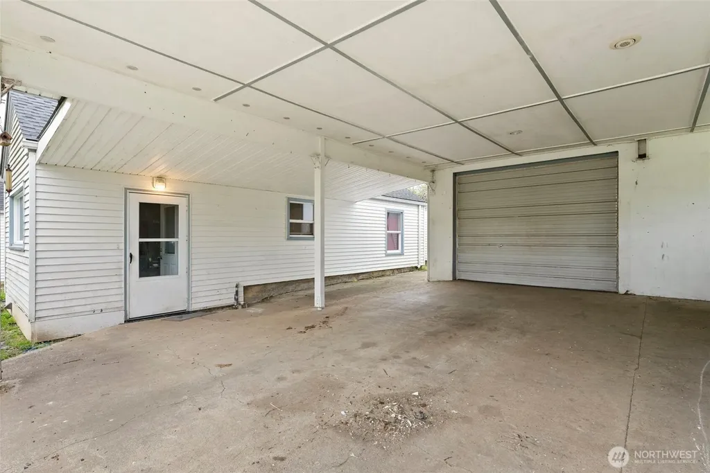 4212 Jackson Highway Chehalis WA 98532