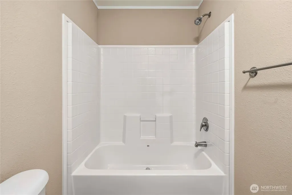 19026 2nd Street E Lake Tapps WA 98391
