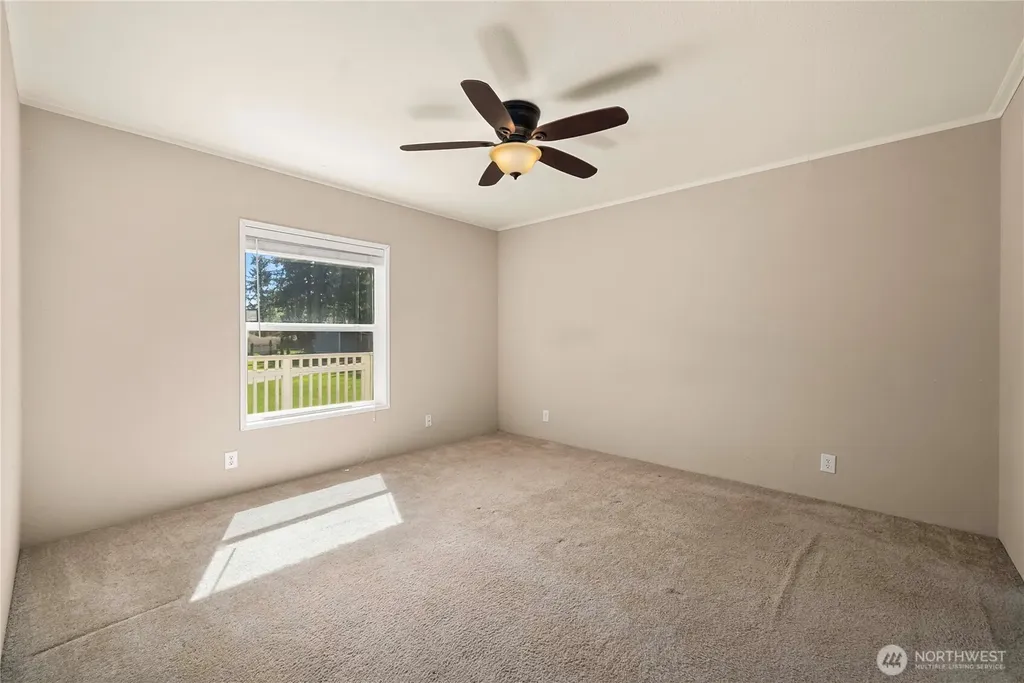 19026 2nd Street E Lake Tapps WA 98391