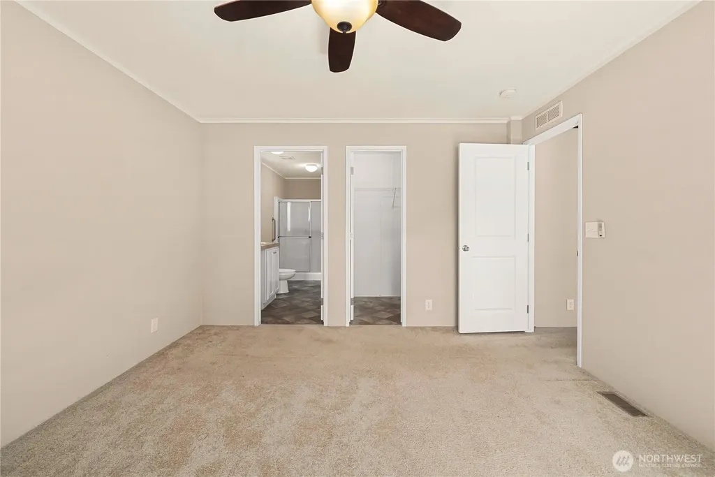 19026 2nd Street E Lake Tapps WA 98391