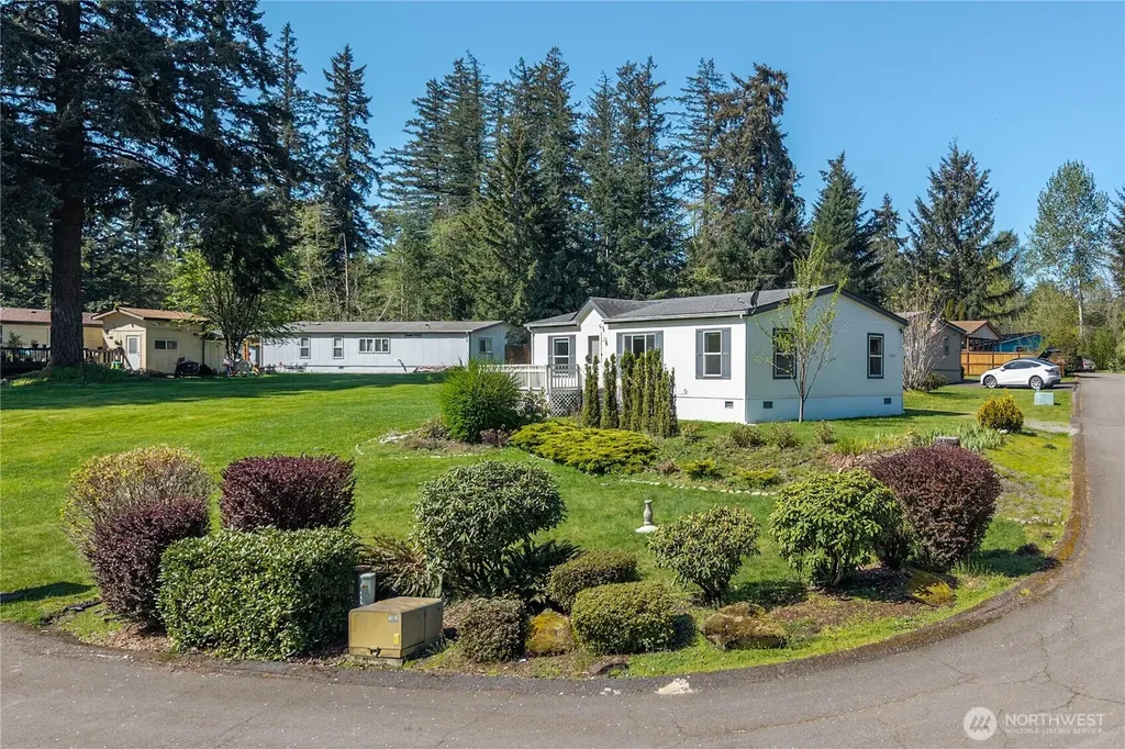 19026 2nd Street E Lake Tapps WA 98391