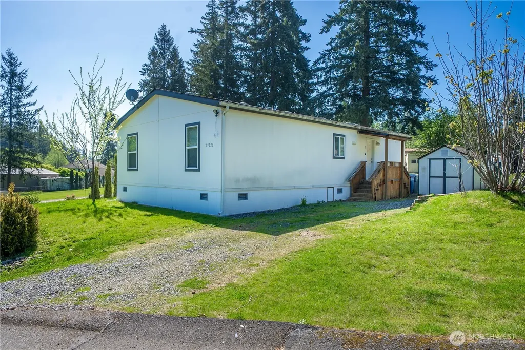 19026 2nd Street E Lake Tapps WA 98391