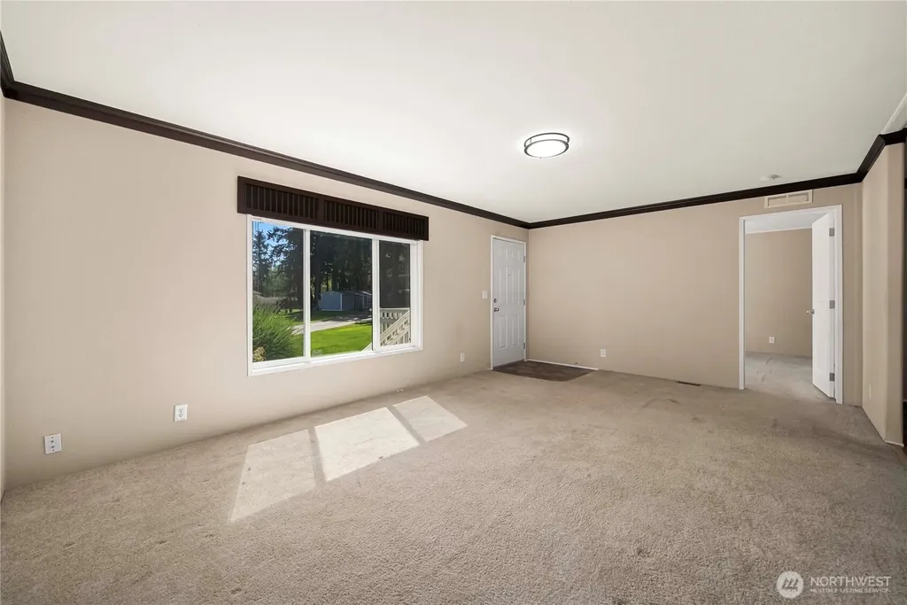 19026 2nd Street E Lake Tapps WA 98391