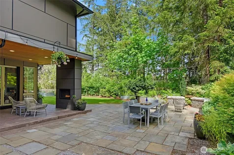 8587 Springridge Road NE Bainbridge Island WA 98110