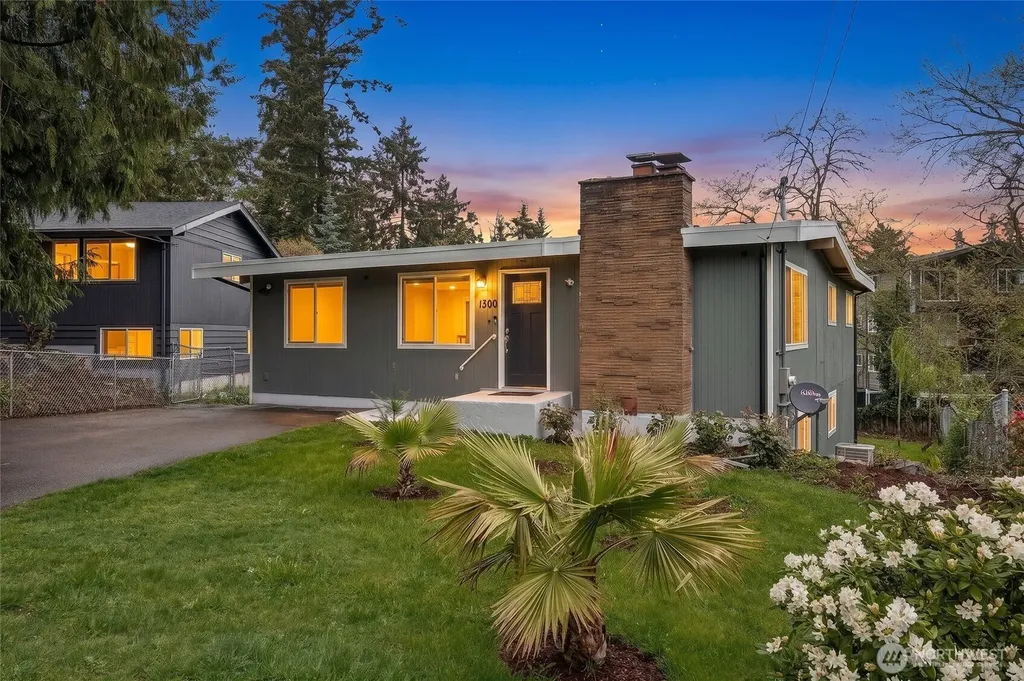 1300 SW 125th Place Seattle WA 98146