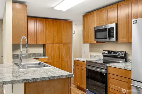 1300 SW 125th Place Seattle WA 98146