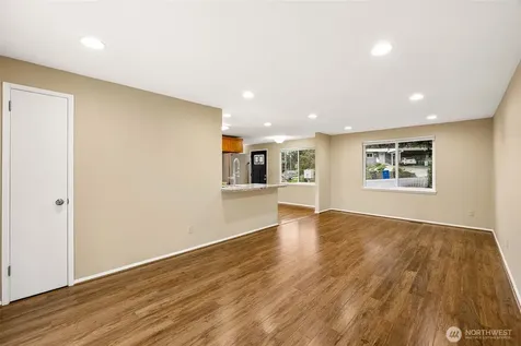 1300 SW 125th Place Seattle WA 98146