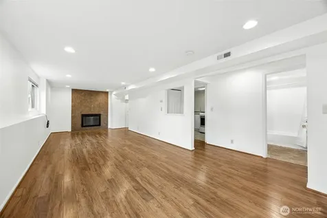 1300 SW 125th Place Seattle WA 98146