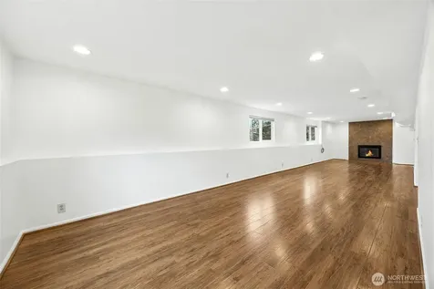 1300 SW 125th Place Seattle WA 98146