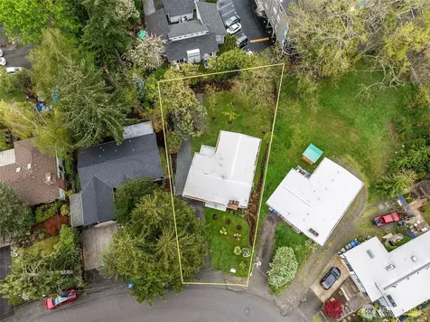 1300 SW 125th Place Seattle WA 98146