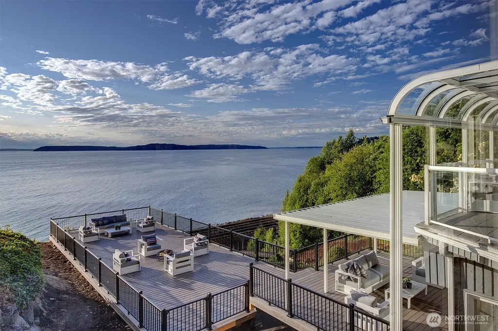 8001 Talbot Road Edmonds WA 98026