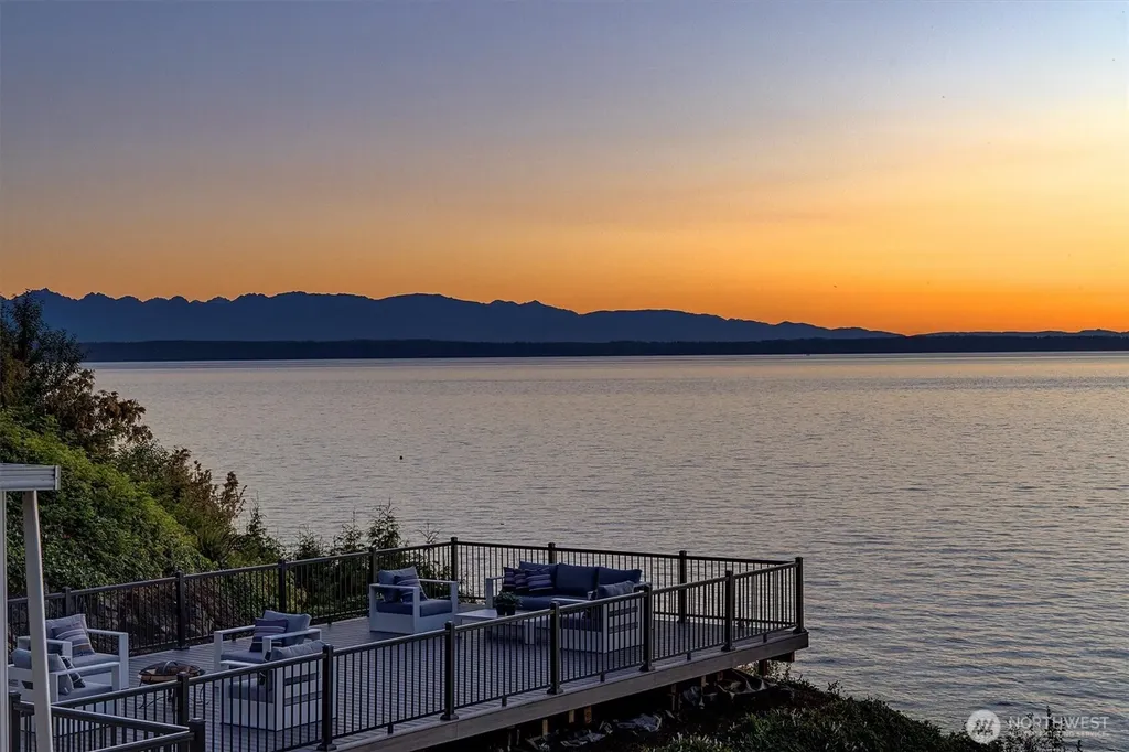 8001 Talbot Road Edmonds WA 98026