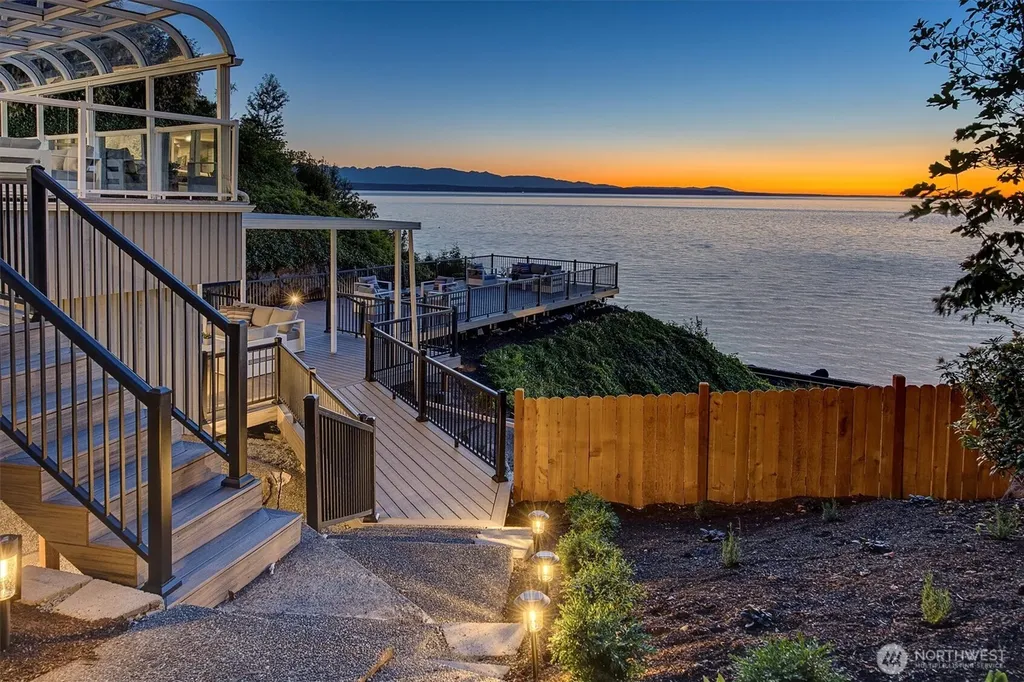 8001 Talbot Road Edmonds WA 98026