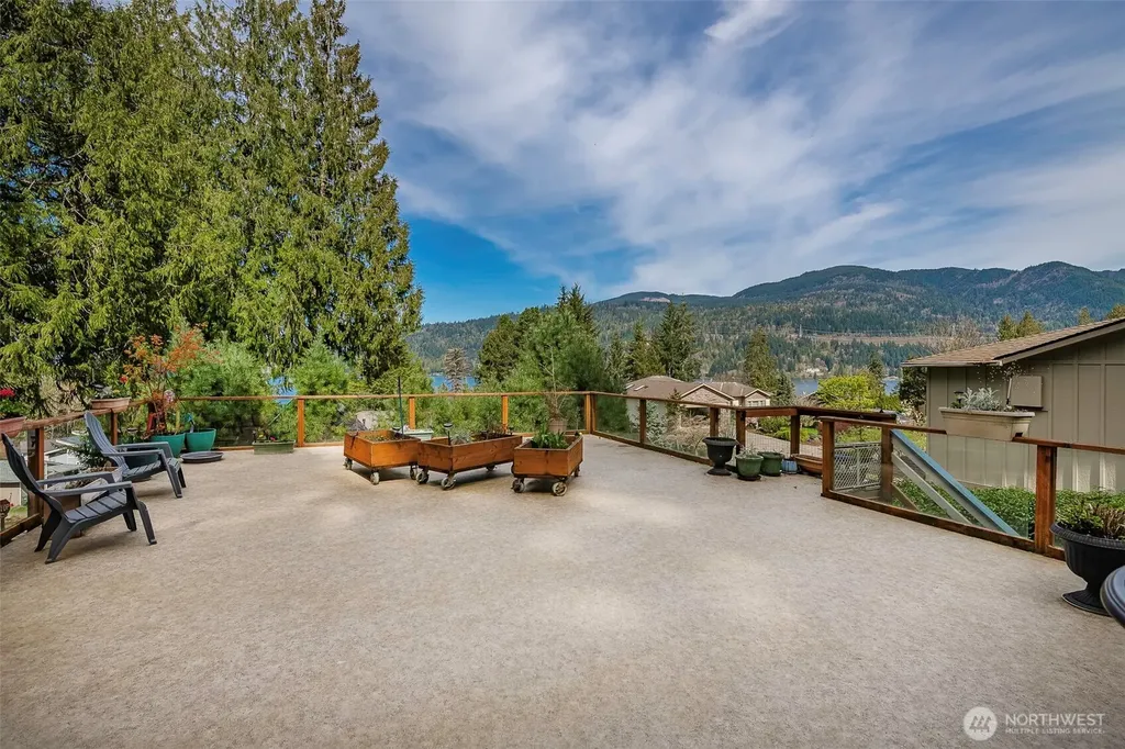 69 North Point Drive Bellingham WA 98229